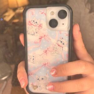 Wildflower case- IPhone 15 - like new